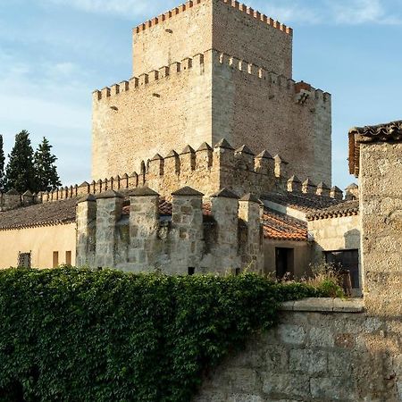 Parador De Ciudad Rodrigo Luaran gambar