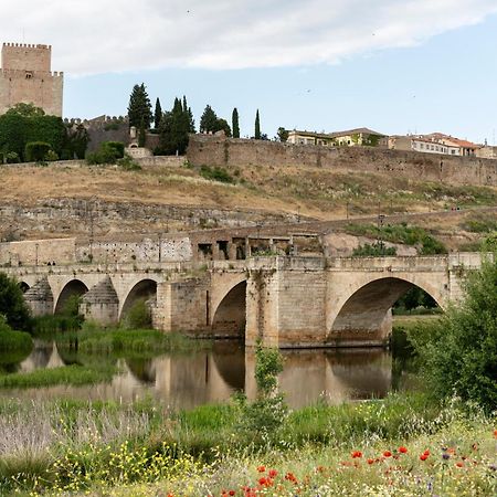 Parador De Ciudad Rodrigo Luaran gambar