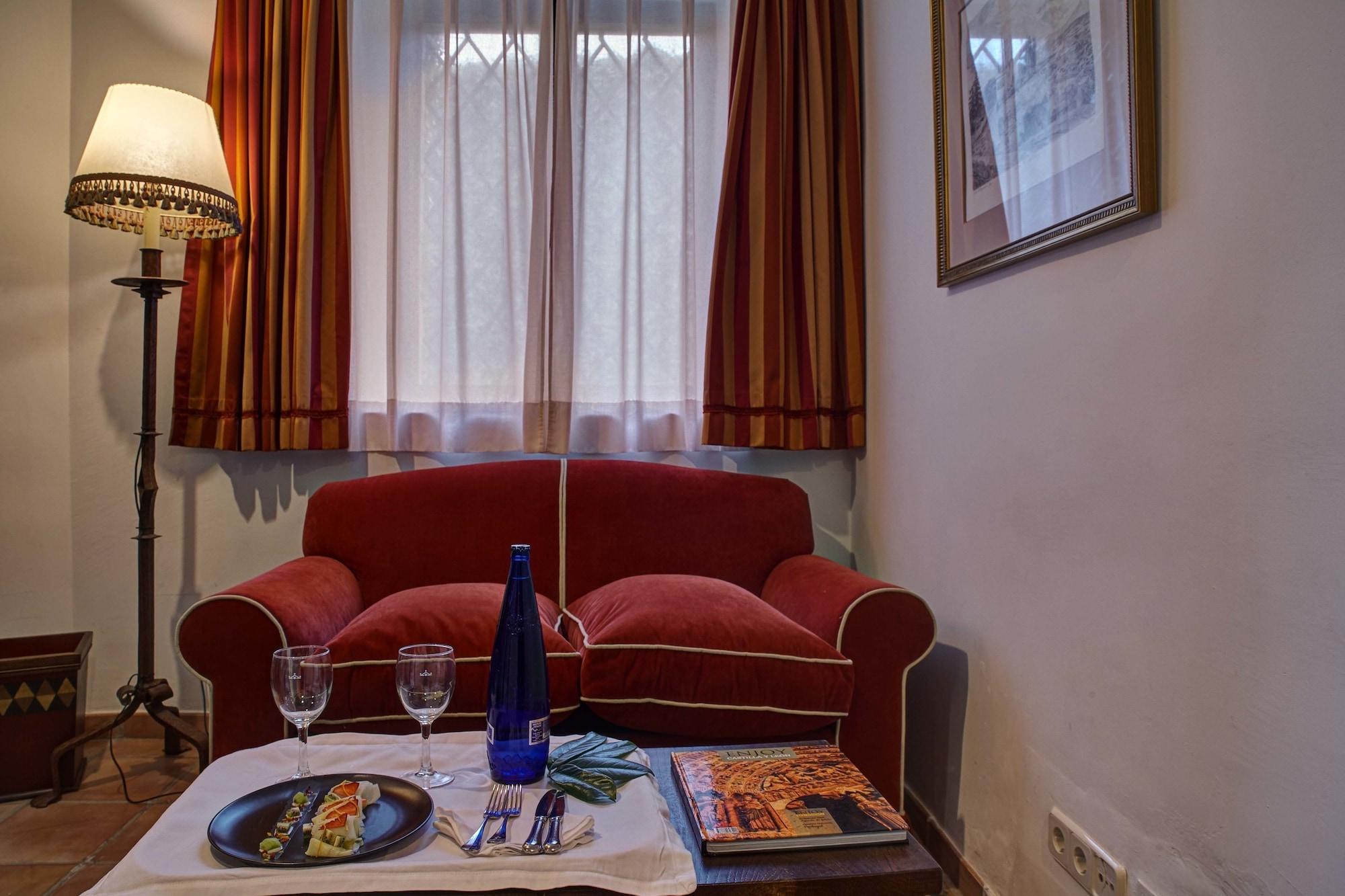 Parador De Ciudad Rodrigo Luaran gambar