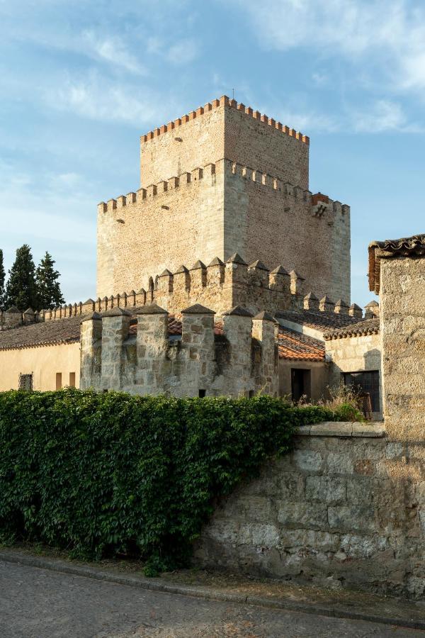 Parador De Ciudad Rodrigo Luaran gambar