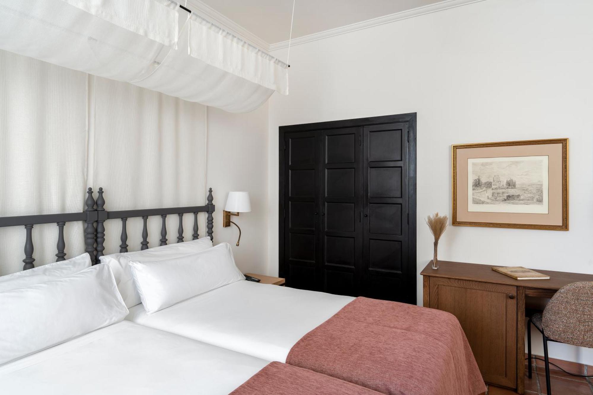 Parador De Ciudad Rodrigo Luaran gambar