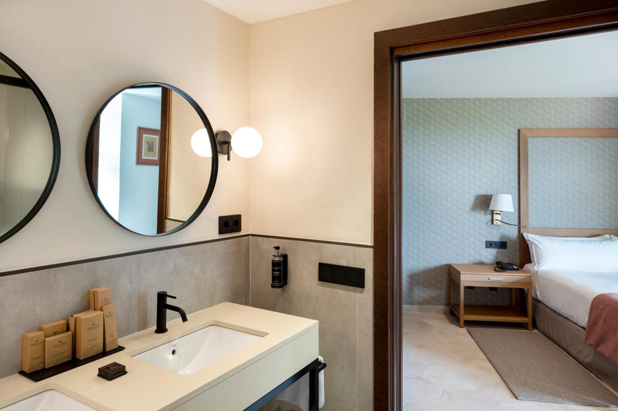 Parador De Ciudad Rodrigo Luaran gambar