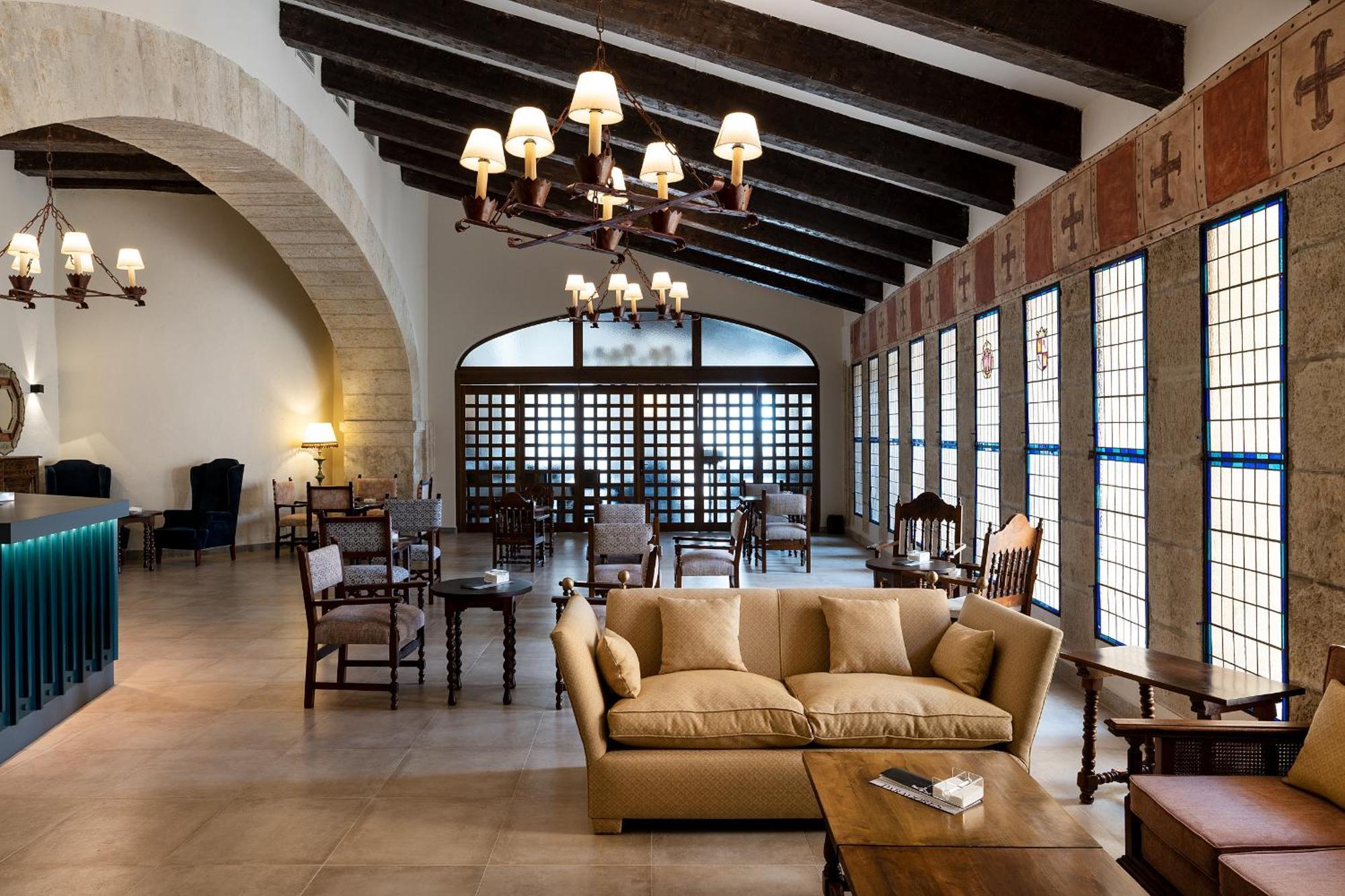 Parador De Ciudad Rodrigo Luaran gambar