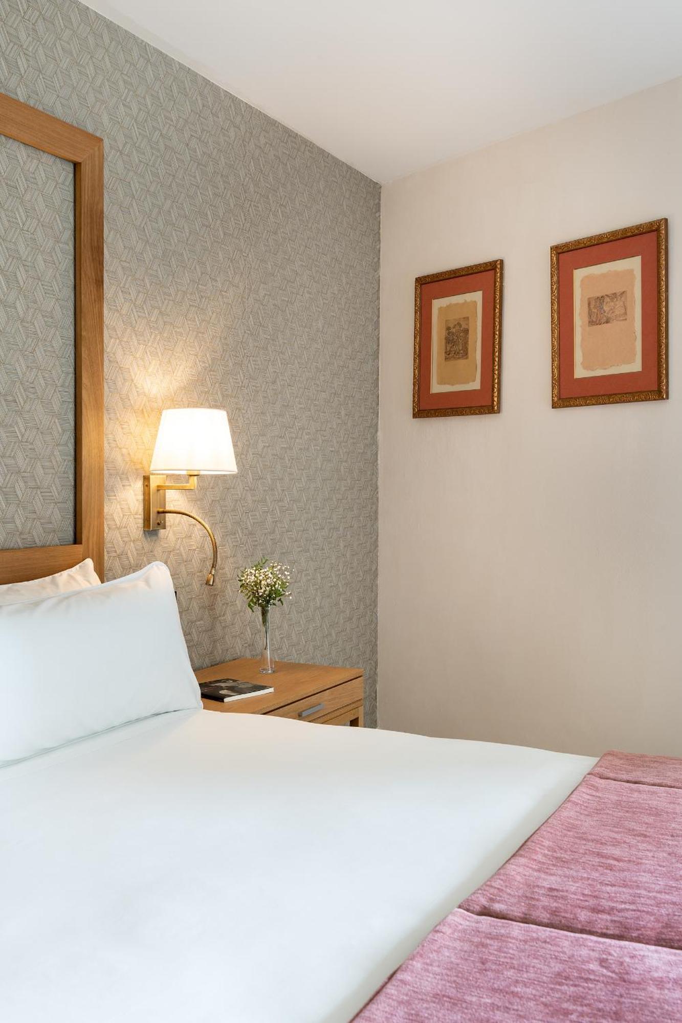 Parador De Ciudad Rodrigo Luaran gambar