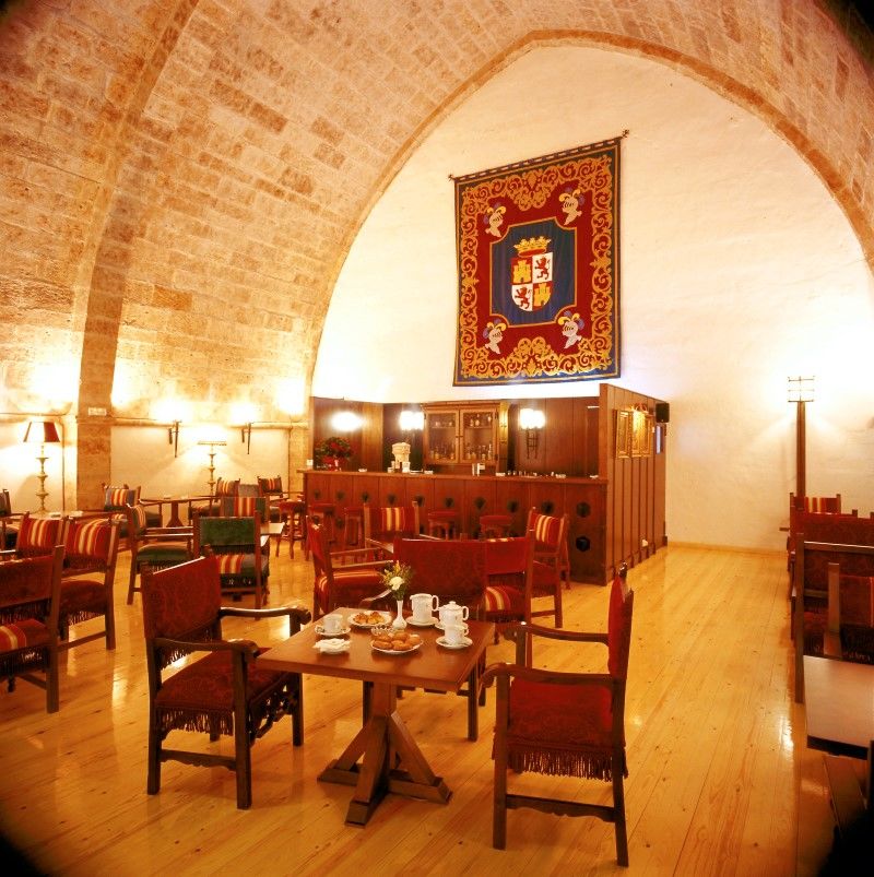 Parador De Ciudad Rodrigo Luaran gambar